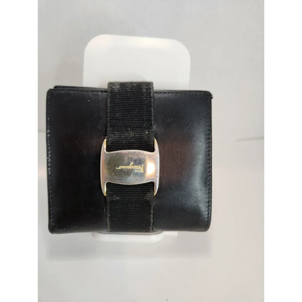 Salvatore Ferragamo Vara‎ Black Leather Compact Bifold Wallet Coin Purse